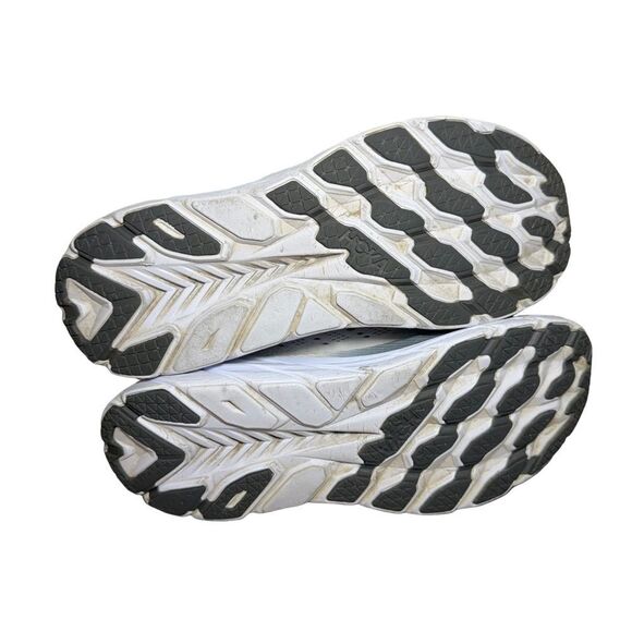 Hoka Clifton 8 Light Gray Athletic Shoes size 11.5 D main image 3